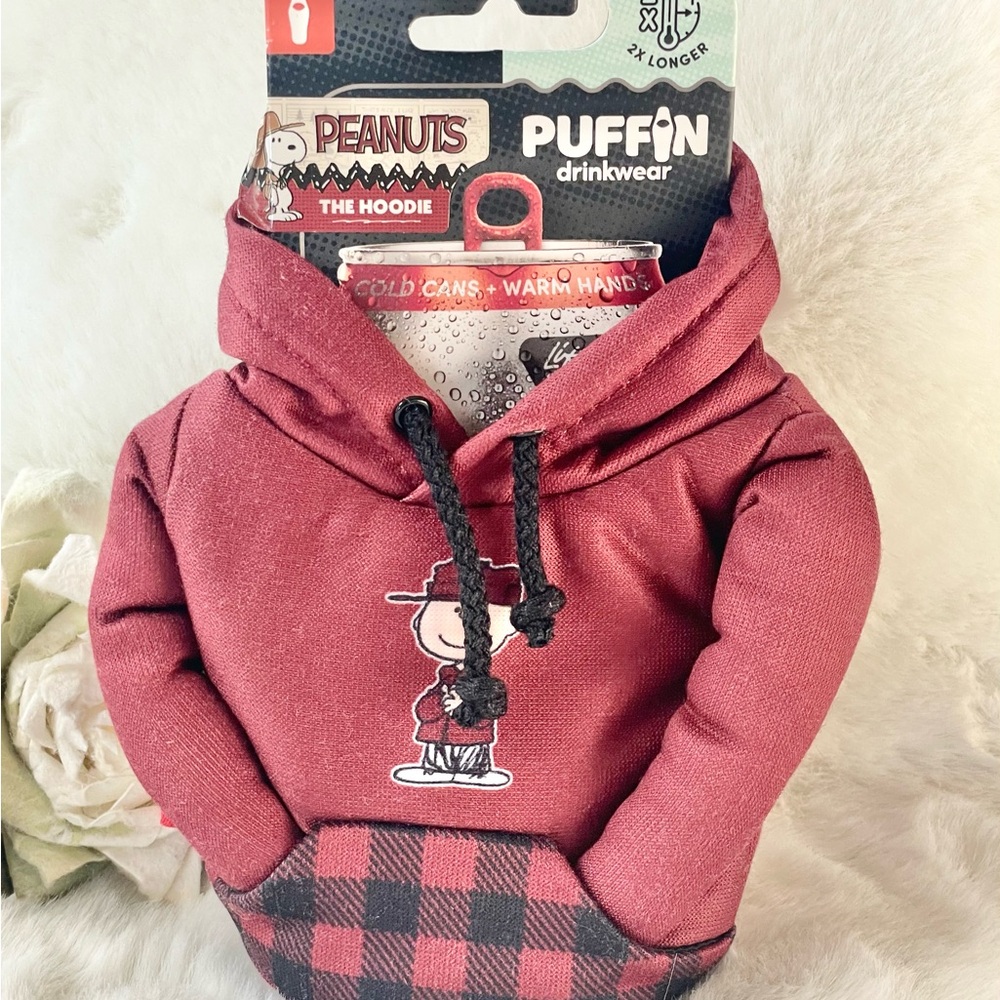 New with tags CAN COOLER by Puffin Drinkwear PEANUTS Red HOODIE  CAN COOLER